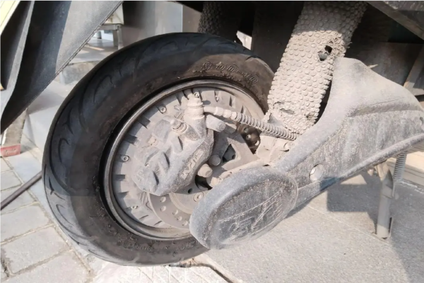 高雄市电动车补胎换胎